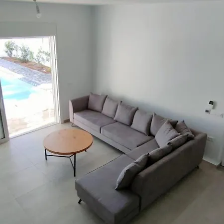 Marina Hills Im Kretischen Stil Mit Privatpool Direkt In Strandnaehe Case de vacanță *