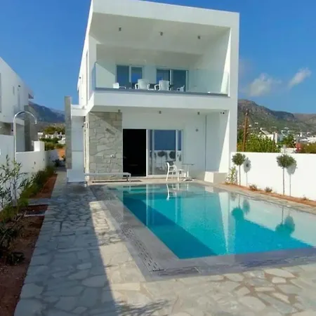 Marina Hills Im Kretischen Stil Mit Privatpool Direkt In Strandnaehe *