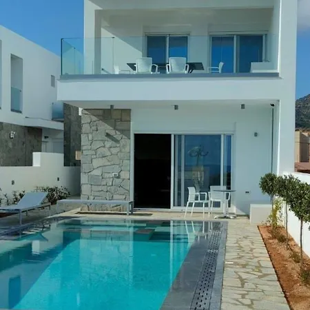 Marina Hills Im Kretischen Stil Mit Privatpool Direkt In Strandnaehe Case de vacanță Makrýgialos
